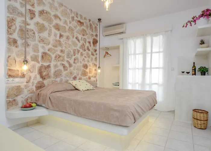 Simos Luxury * Naxos City