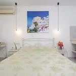 Simos Luxury