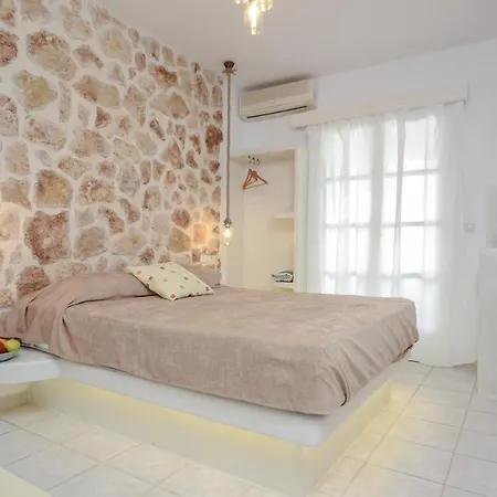 Simos Luxury * Naxos City