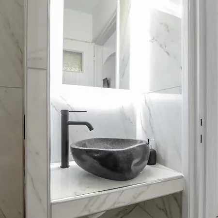 Simos Luxury *